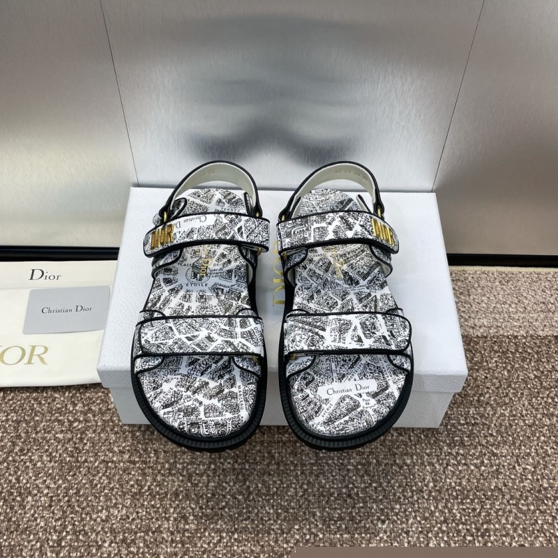ch**an D*or sandals